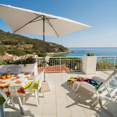 Le Sirene Aparthotel Seccheto
