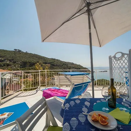 Ξενοδοχείο με διαμερίσματα Le Sirene 3*